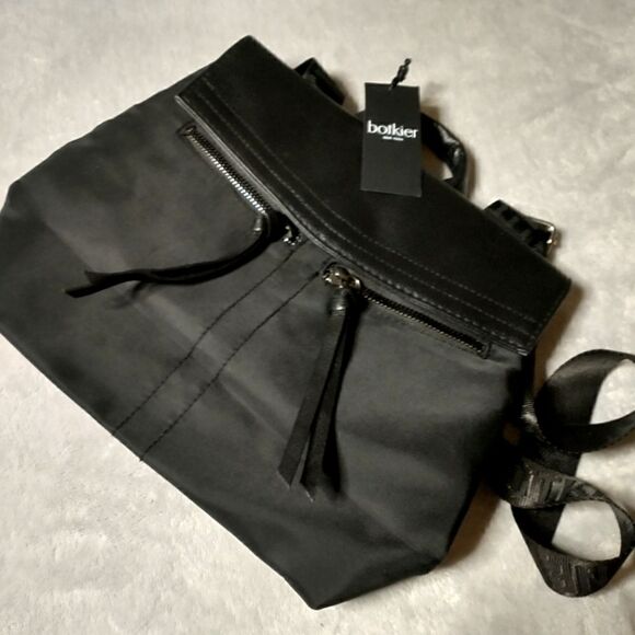 Botkier Small Trigger Backpack - Picture 1 of 6